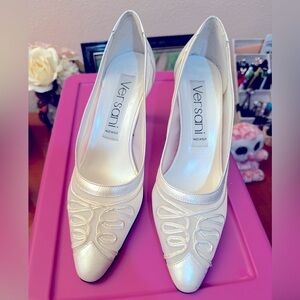 Italian made vintage leather and mesh heels